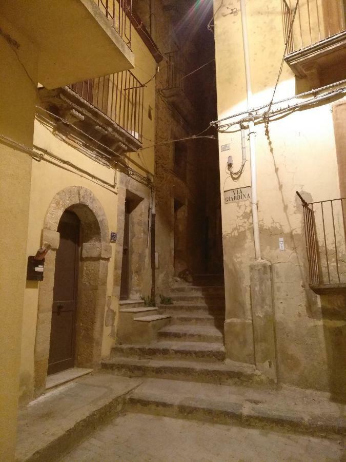 شقة La Casa Di Bianca كالتاجيروني المظهر الخارجي الصورة