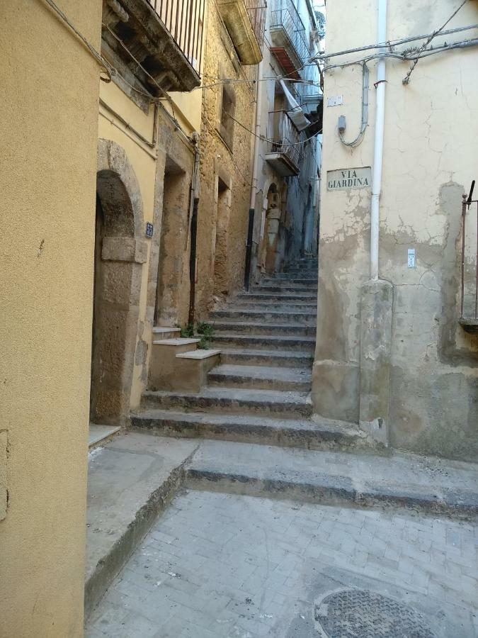 شقة La Casa Di Bianca كالتاجيروني المظهر الخارجي الصورة